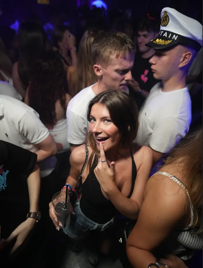 club crawl ticket club crawl ticket